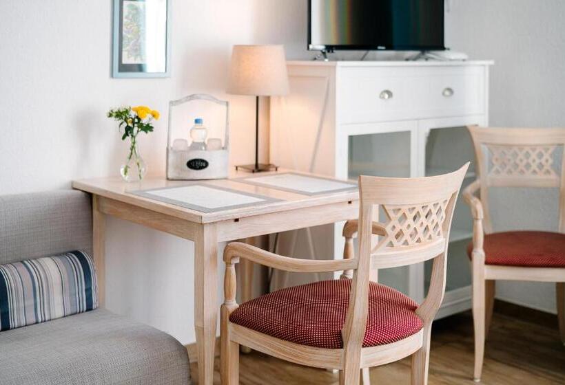 فندق صغير Gästehaus Am Flughafen Düsseldorf