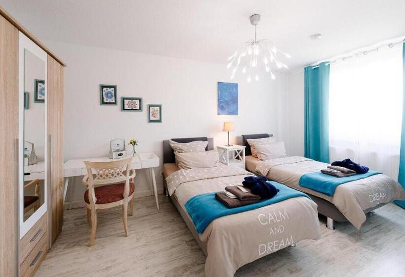 فندق صغير Gästehaus Am Flughafen Düsseldorf