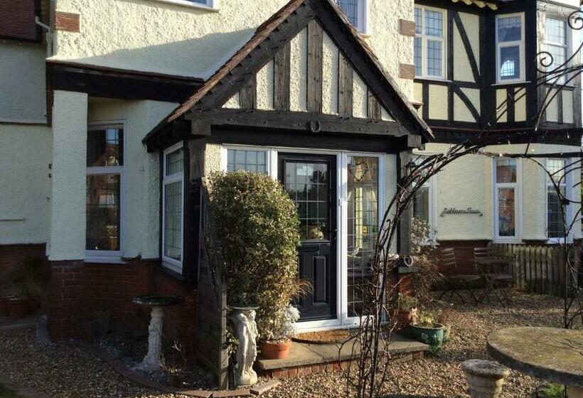 مبيت وإفطار Ashbourne House