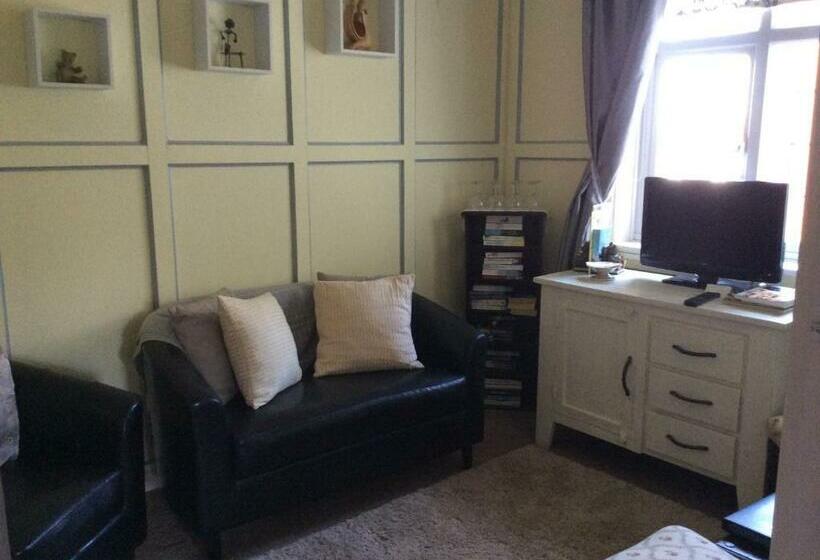 مبيت وإفطار Ashbourne House