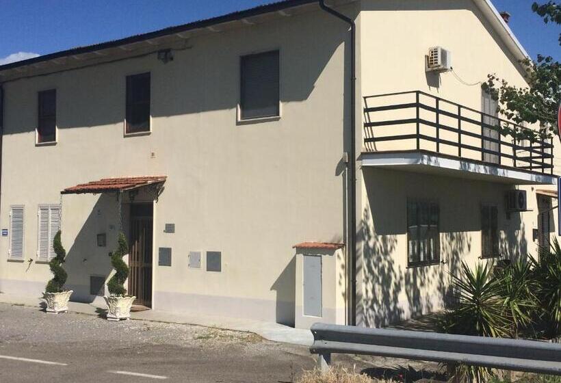 ベッドアンドブレックファースト Da Donna Rosa