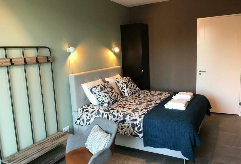 住宿加早餐  De Kade