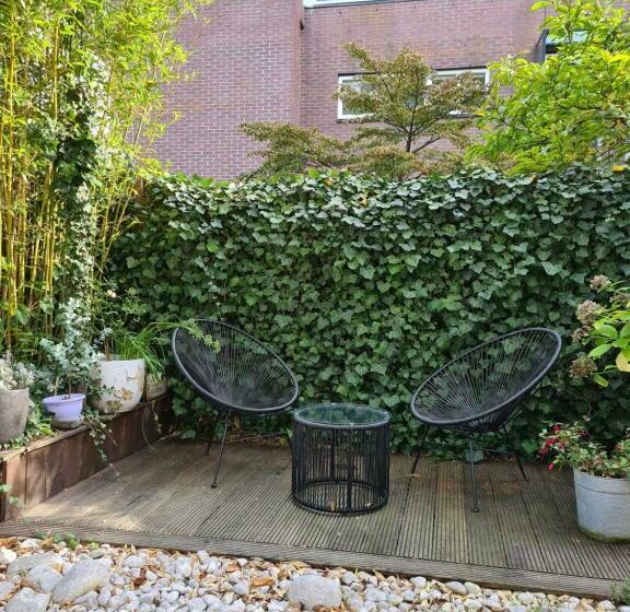 تختخواب و صبحانه Great Canal Studio   Water View & Free Parking