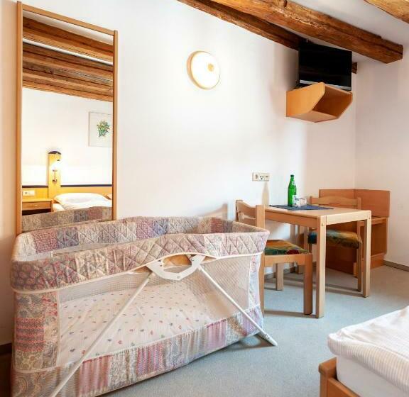 ベッドアンドブレックファースト Gästezimmer Im Weingut Wolf