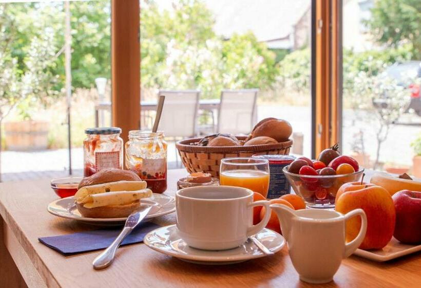 Bed and Breakfast Gästezimmer Im Weingut Wolf