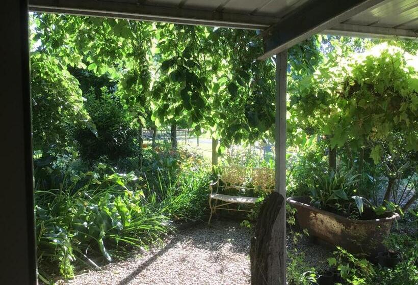 مبيت وإفطار Holly House Garden Studio