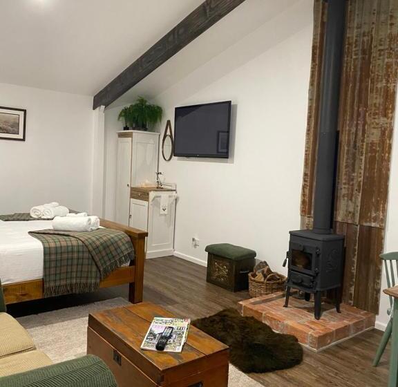 مبيت وإفطار Holly House Garden Studio