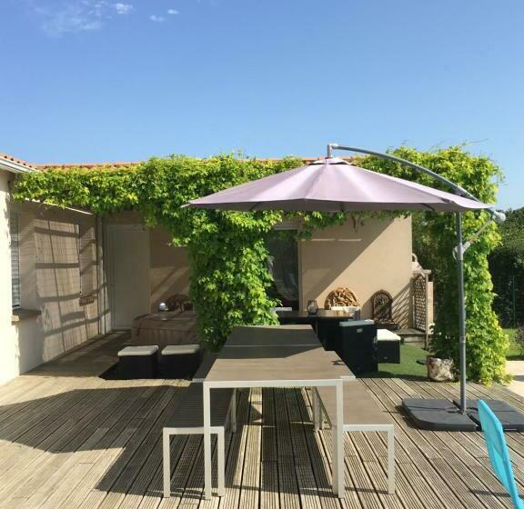 住宿加早餐  La Chambre Des Amis