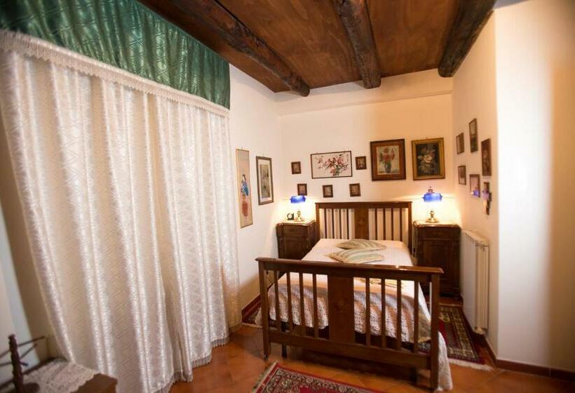 تختخواب و صبحانه La Via Dei Presepi