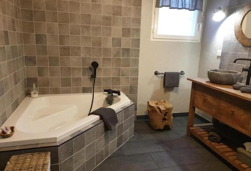 مبيت وإفطار La Villa D Olivène