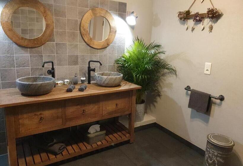 مبيت وإفطار La Villa D Olivène