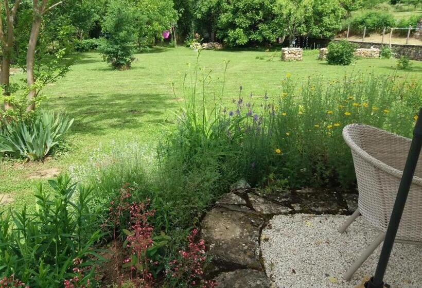 Bed and Breakfast Les Trois Prunelles