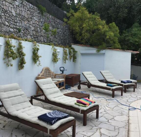 تختخواب و صبحانه Monte Carlo View And Spa