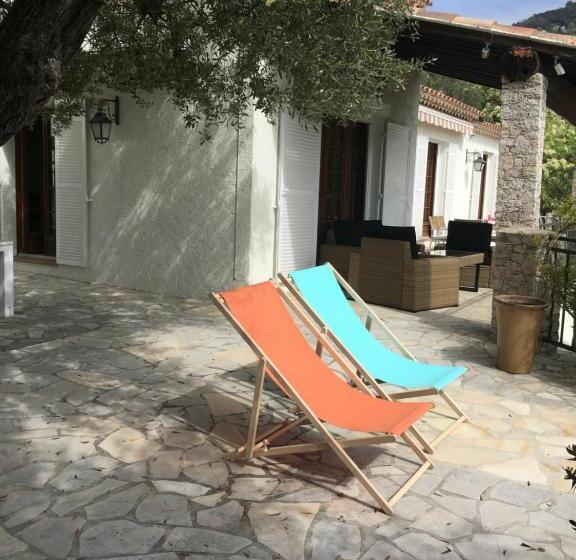 تختخواب و صبحانه Monte Carlo View And Spa