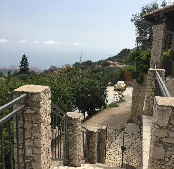 تختخواب و صبحانه Monte Carlo View And Spa