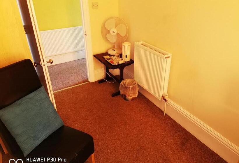 مبيت وإفطار Oddfellowsbandb