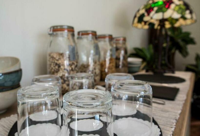 مبيت وإفطار St Leonards Farmhouse