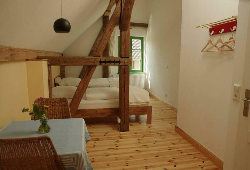 مبيت وإفطار Stützpunkt Trebitz   Gästezimmer Am Europaradweg R1
