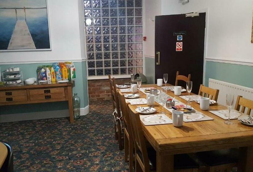 ベッドアンドブレックファースト The Beacon