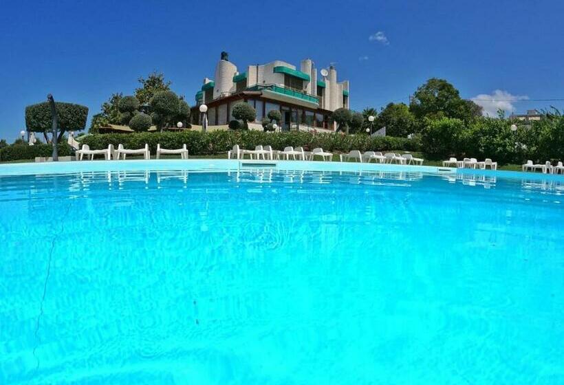 ベッドアンドブレックファースト Villalessandra