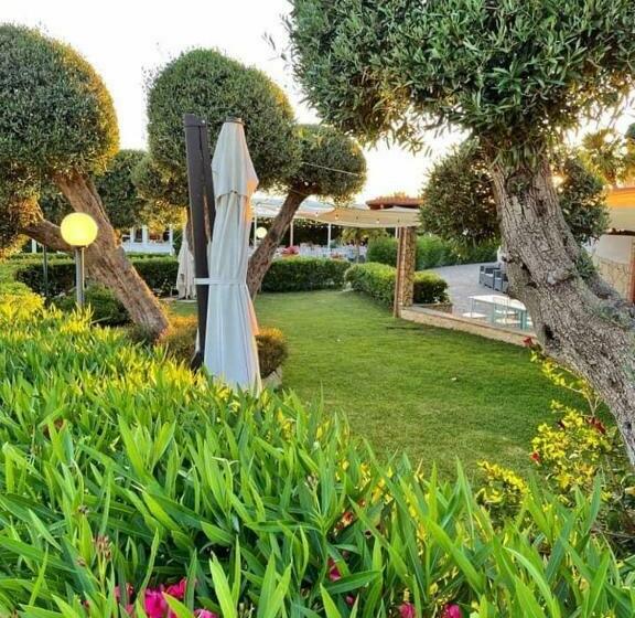 ベッドアンドブレックファースト Villalessandra