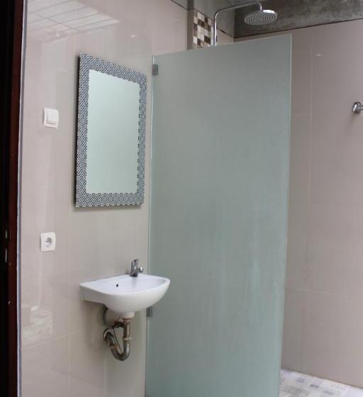 مبيت وإفطار Willy Homestay