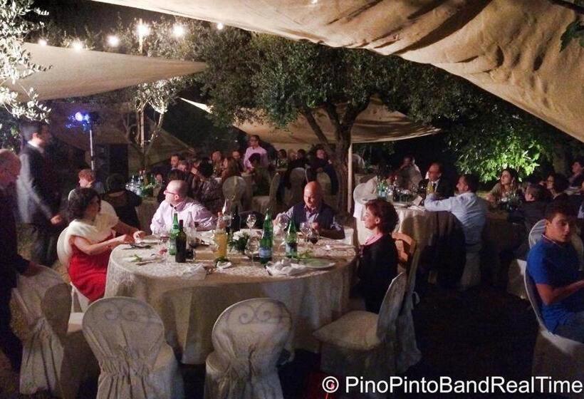 فندق Agriturismo Tre Santi