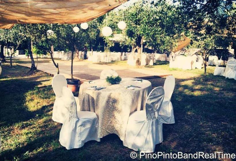 فندق Agriturismo Tre Santi