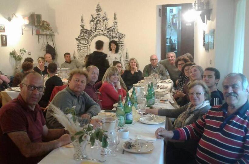 فندق Agriturismo Tre Santi