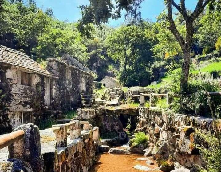 فندق Aldeia De Pontes   Castro Laboreiro