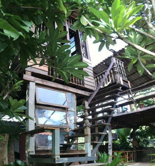 בית מלון כפרי Baan Mali Lampang Homestay