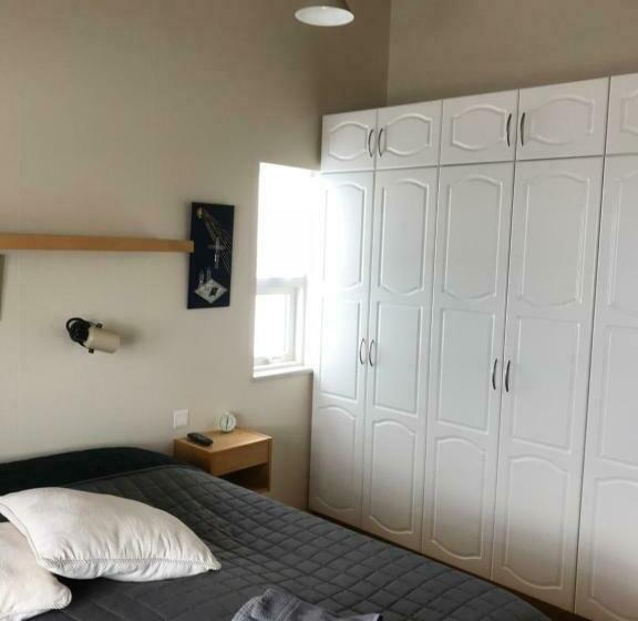 هتل Eiði Farmhouse