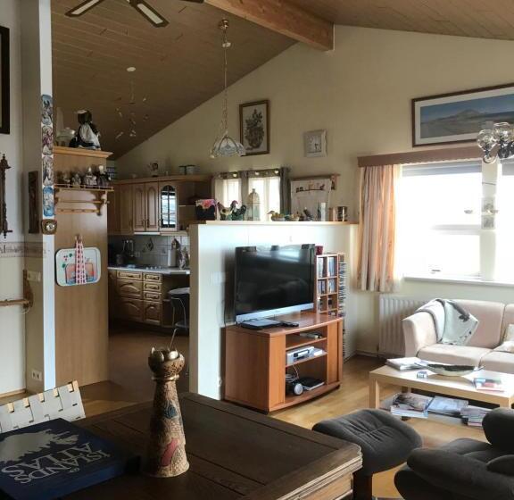 هتل Eiði Farmhouse