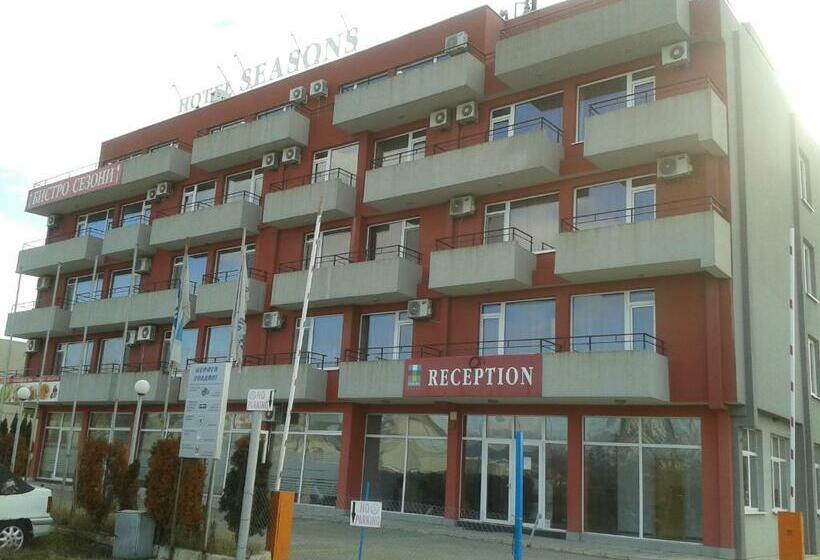 בית מלון כפרי Seasons 2