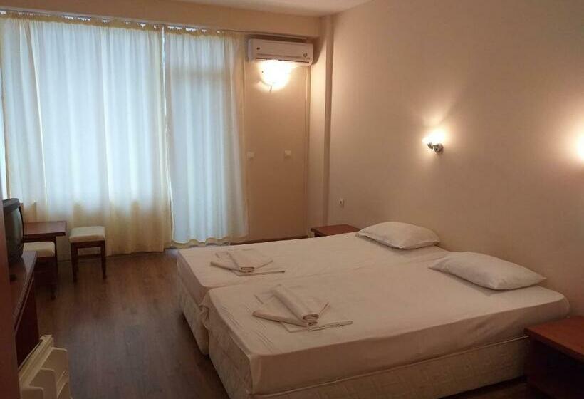 בית מלון כפרי Seasons 2