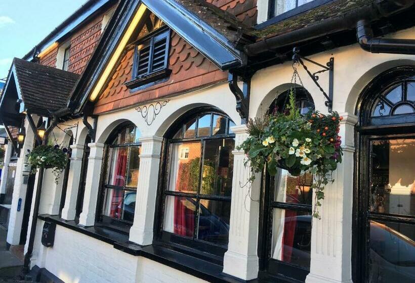 בית מלון כפרי The White Hart Pub And Rooms