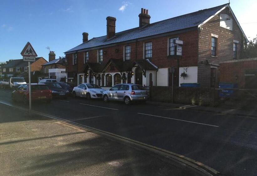 בית מלון כפרי The White Hart Pub And Rooms