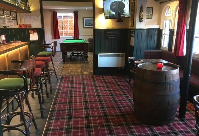 בית מלון כפרי The White Hart Pub And Rooms