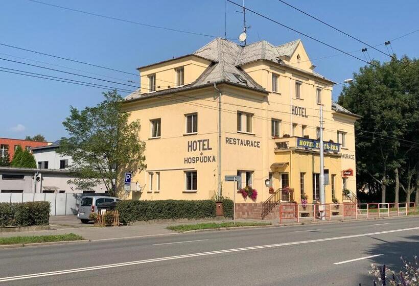 ホテル Zlatá éra