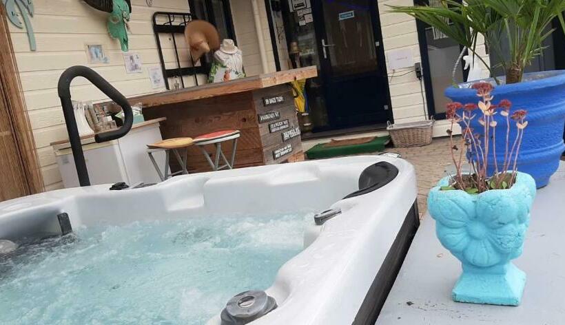 مبيت وإفطار Naturistenlogement Op Flevonatuur