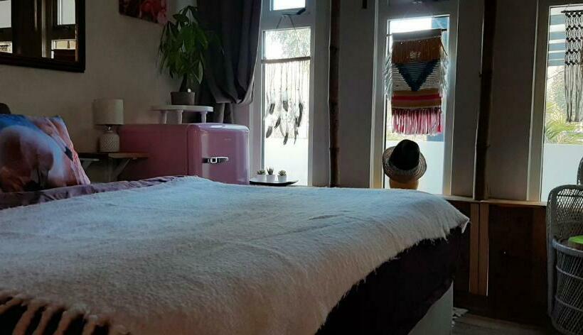 مبيت وإفطار Naturistenlogement Op Flevonatuur