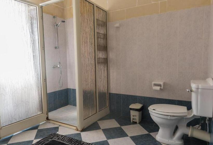 پانسیون Acomodation House Kavarna