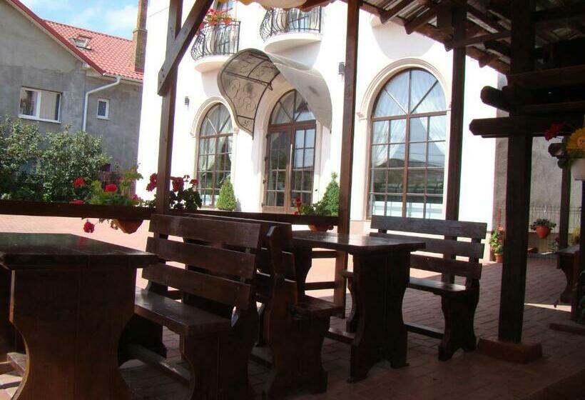 פנסיון Casa Hora