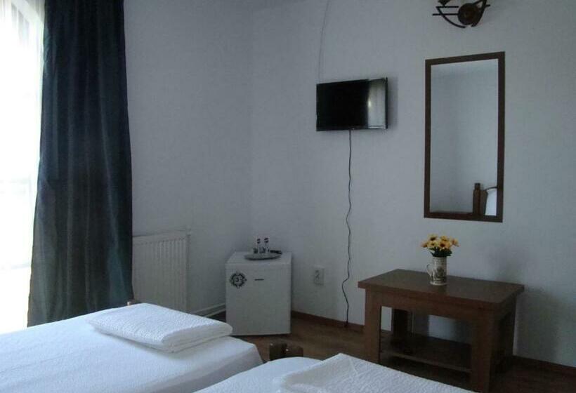 פנסיון Casa Hora