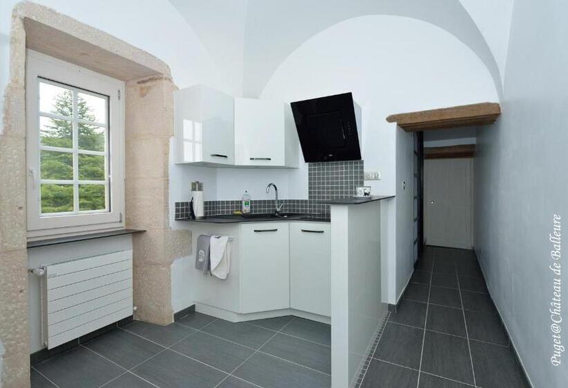 ペンション Chateau De Balleure