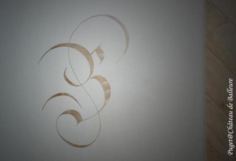 ペンション Chateau De Balleure