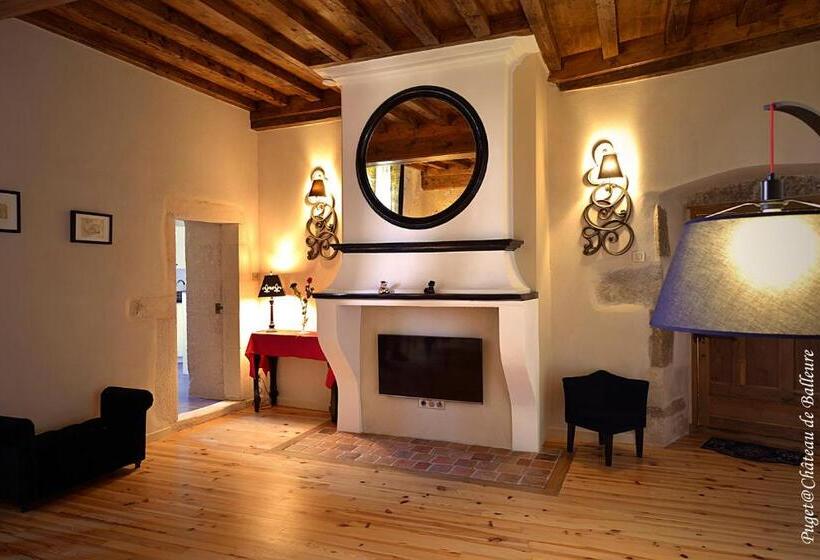 ペンション Chateau De Balleure