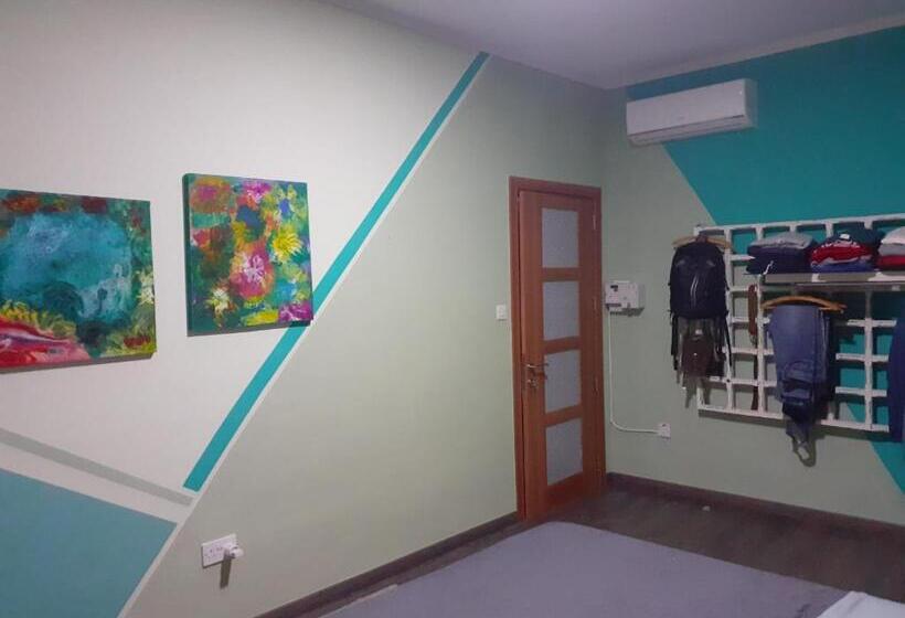 Pension Cosy Home By The Sea