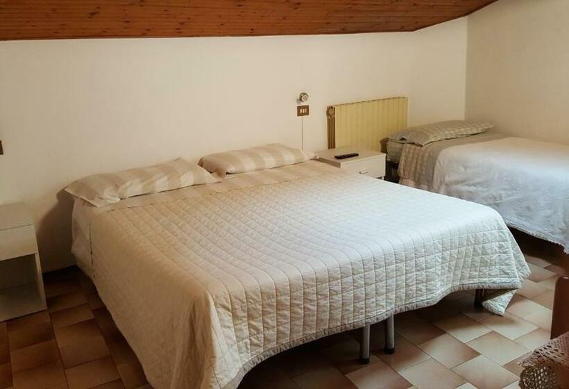 פנסיון Foresteria Lombarda Da Giovanna