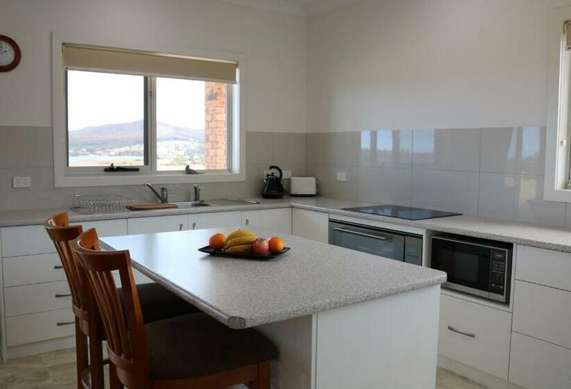 بنسيون George River Park